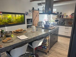  Maison  vendre 7 pices 192 m Saint-bonnet-briance