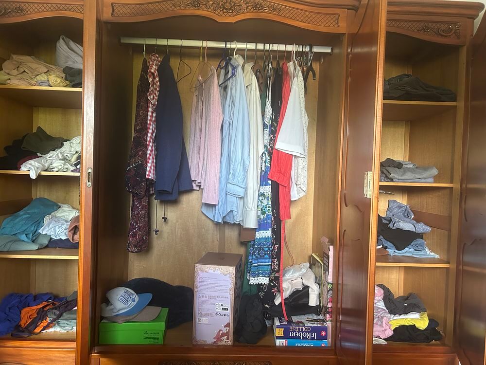 Armoire 4 portes merisiers Meubles