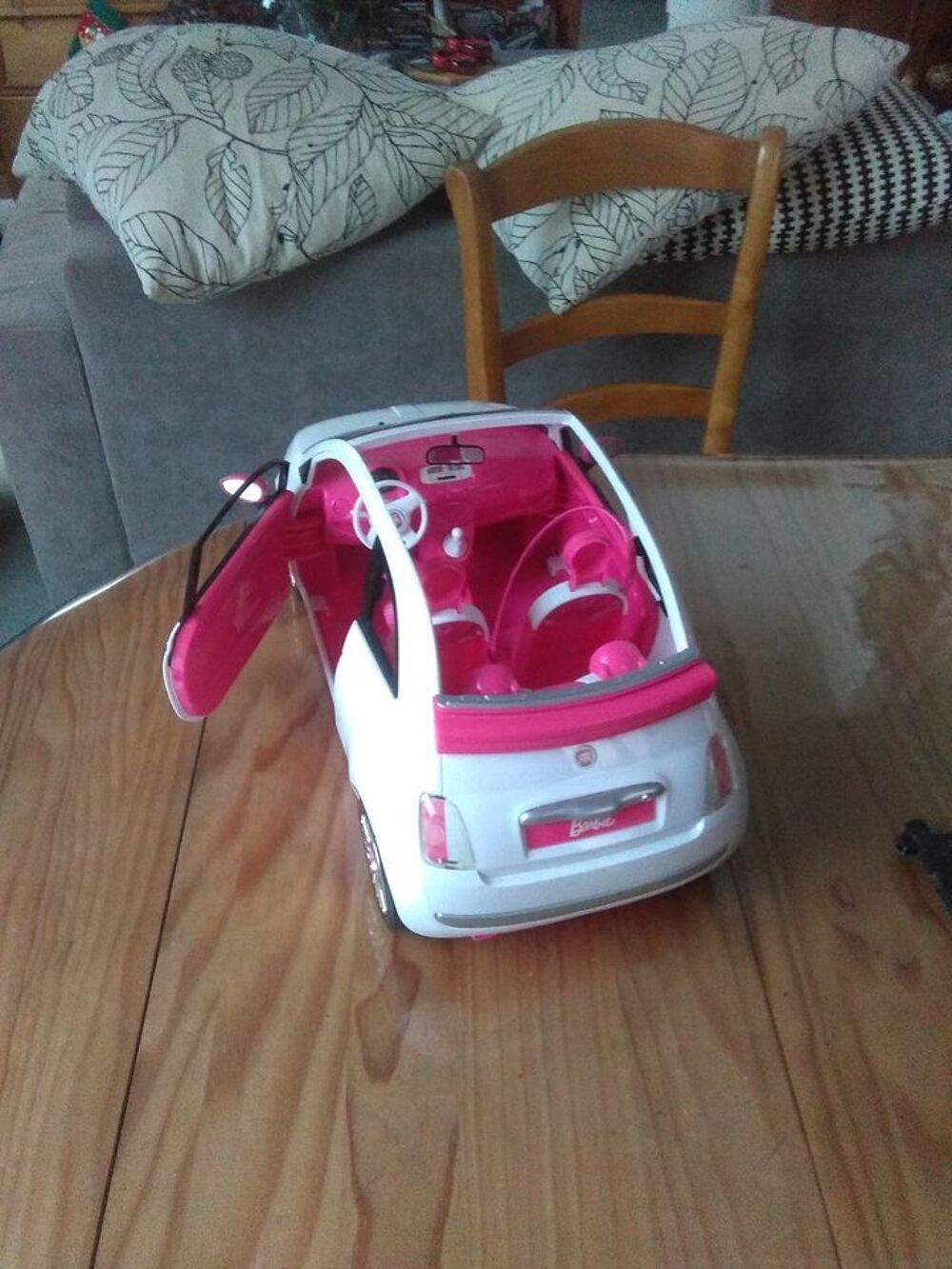 BARBIE FIAT 500 CABRIOLET BLANCHE Jeux / jouets