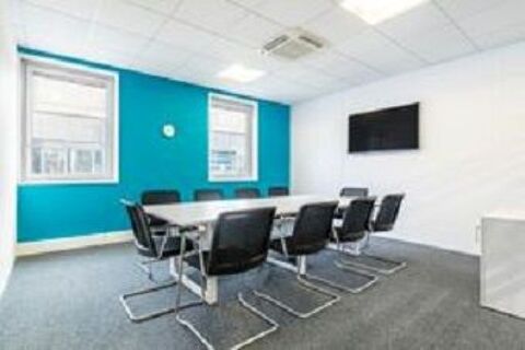 Espaces de bureau professionnels &agrave; Cergy Stop & Work  aux conditions int&eacute;gralement flexibles 1309 95000 Boisemont