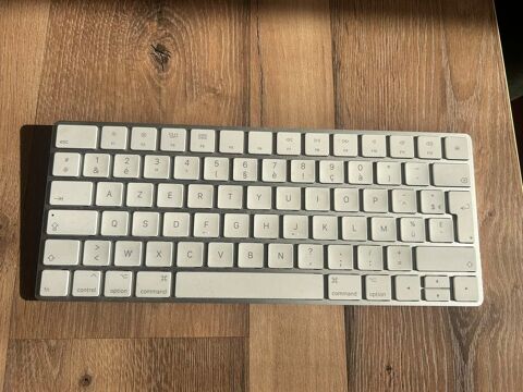 Clavier Apple 50 Sassenage (38)