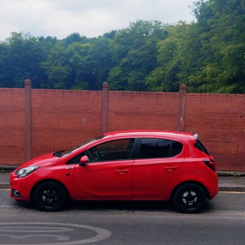 Opel corsa 1.4 90 ch Enjoy