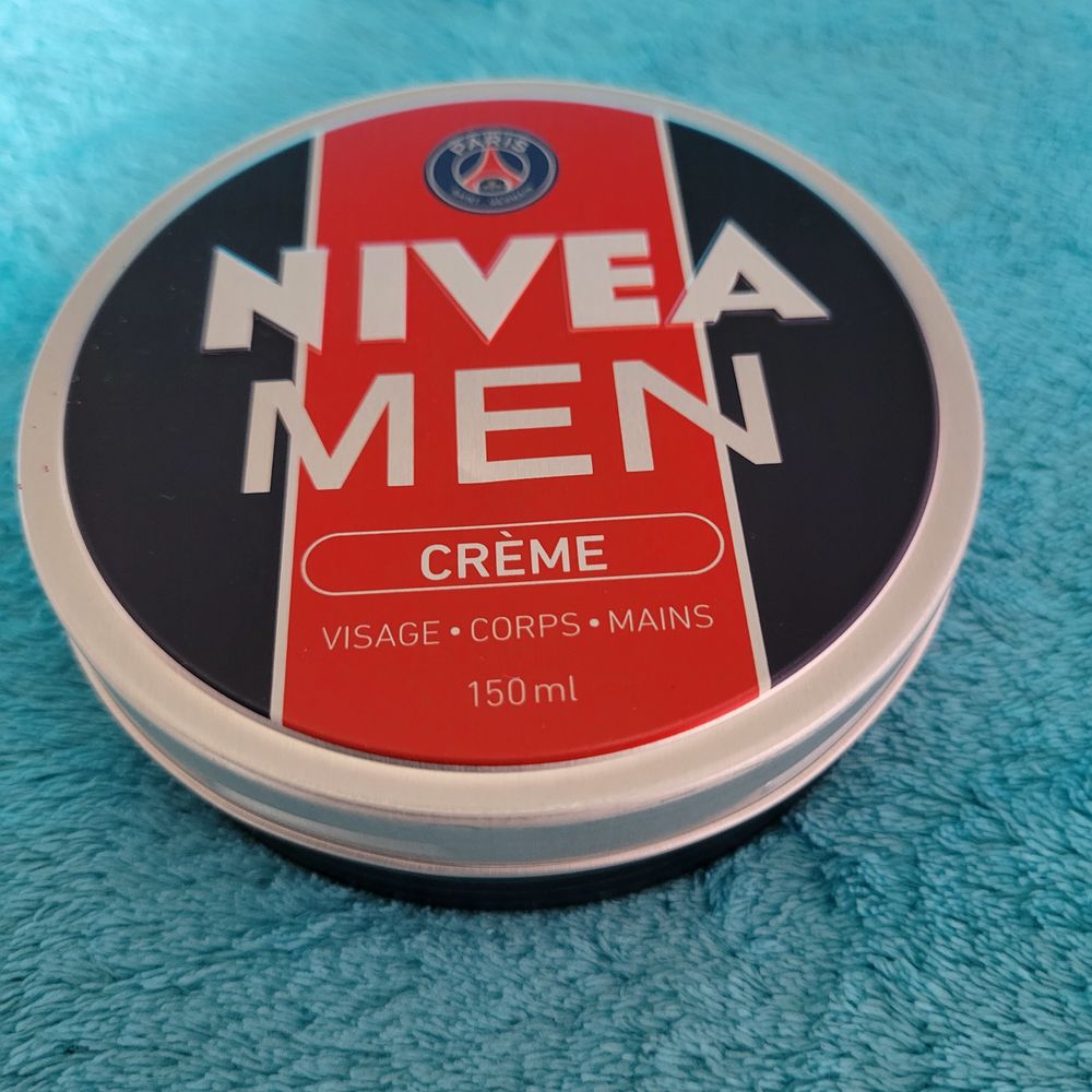 Cr&egrave;me Niv&eacute;a pour hommes Décoration