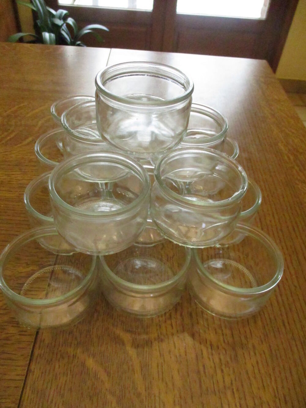 150 petits pot en verre hauteur 4,5 cm diam&egrave;tre 6,5 cm Décoration