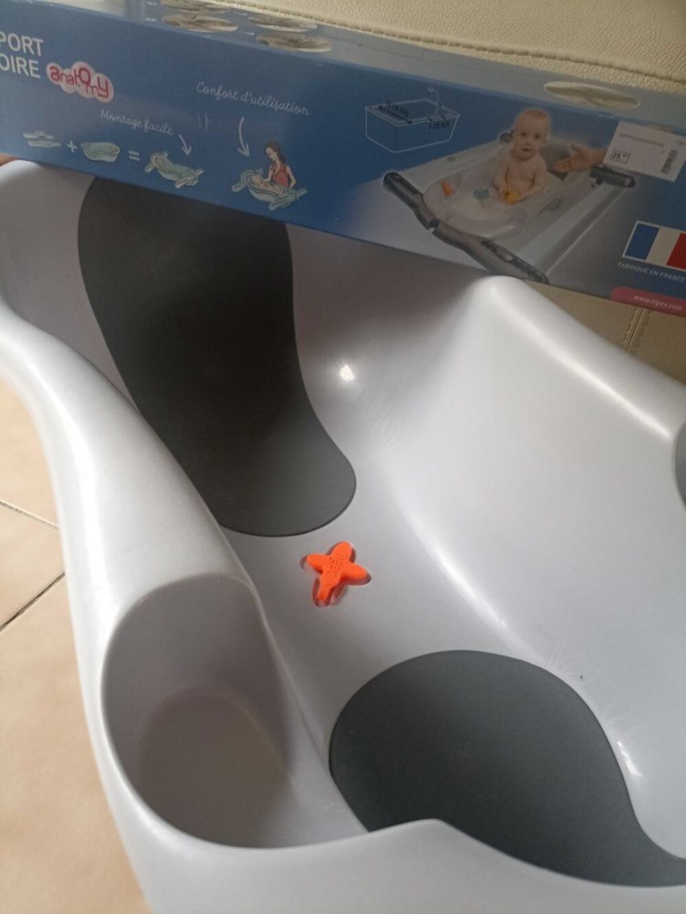 Baignoire b&eacute;b&eacute; + arche de soutient Puériculture