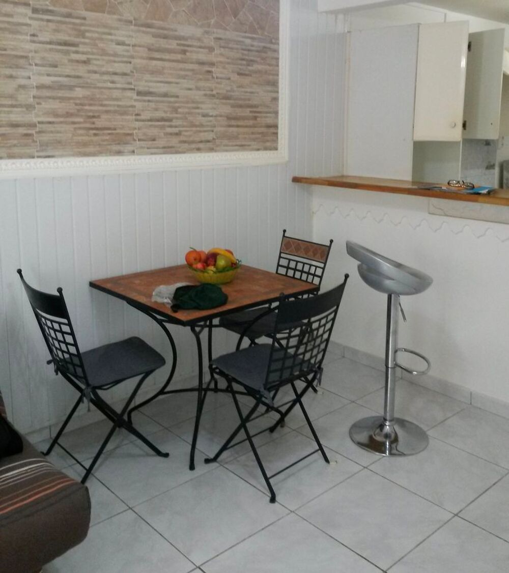 Location Appartement Je loue un appartement de type T3 Lamentin