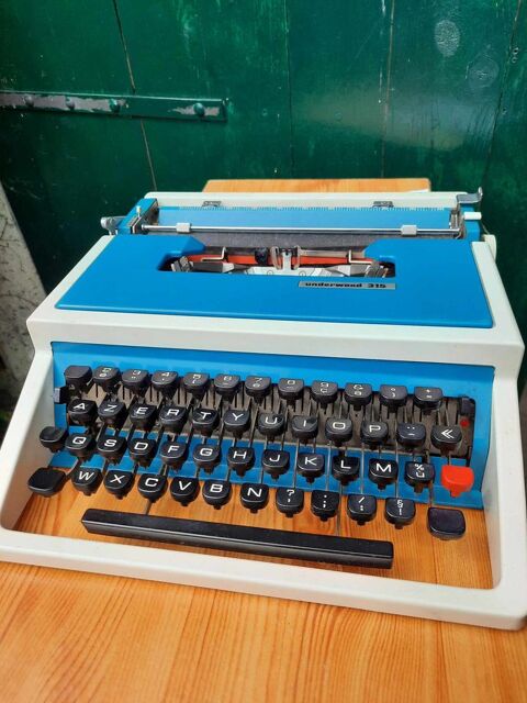 Machine  crire 15 Breny (02)