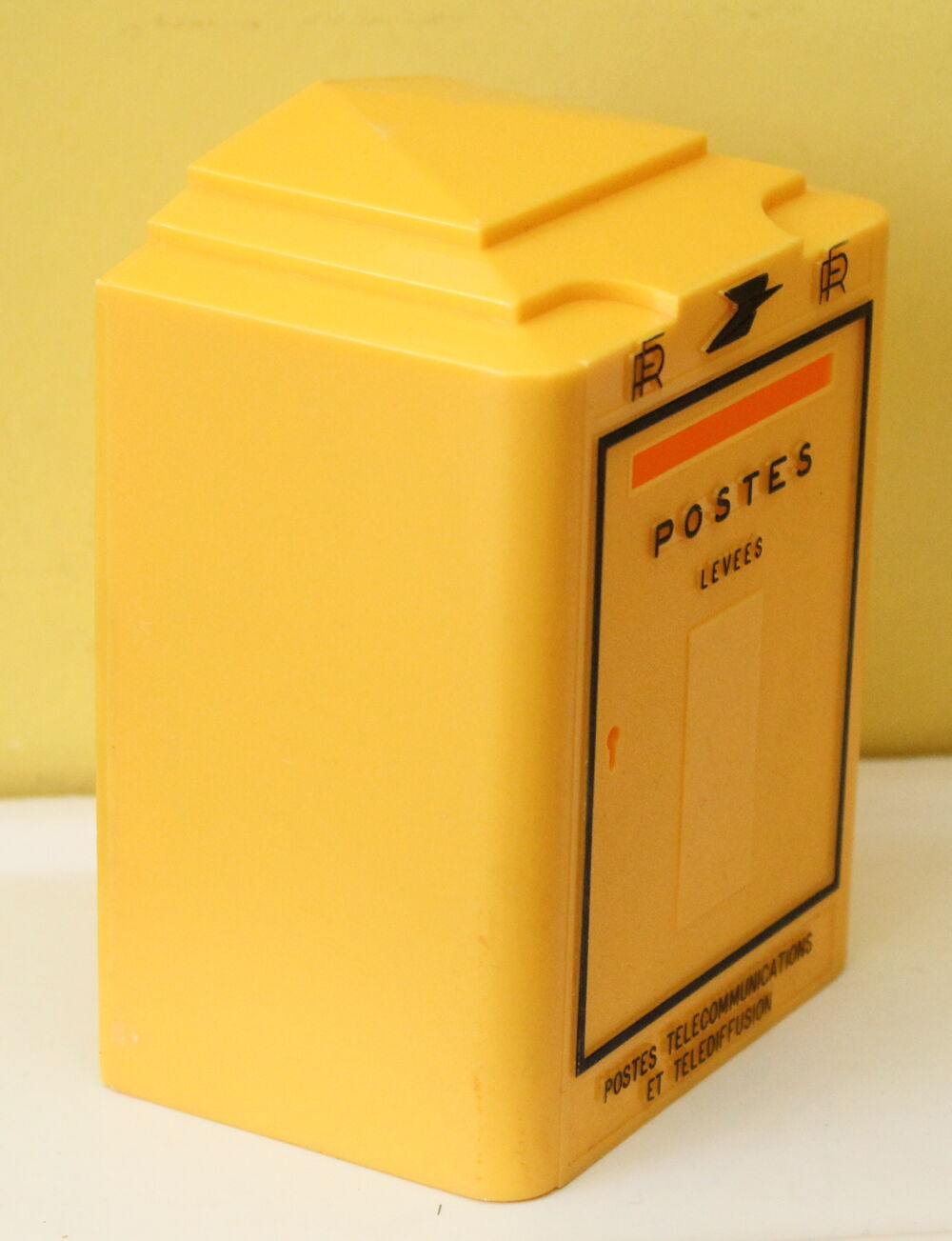 Tirelire plastique Boite &agrave; lettres Poste 