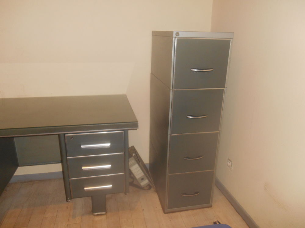 bureau m&eacute;tallique Meubles