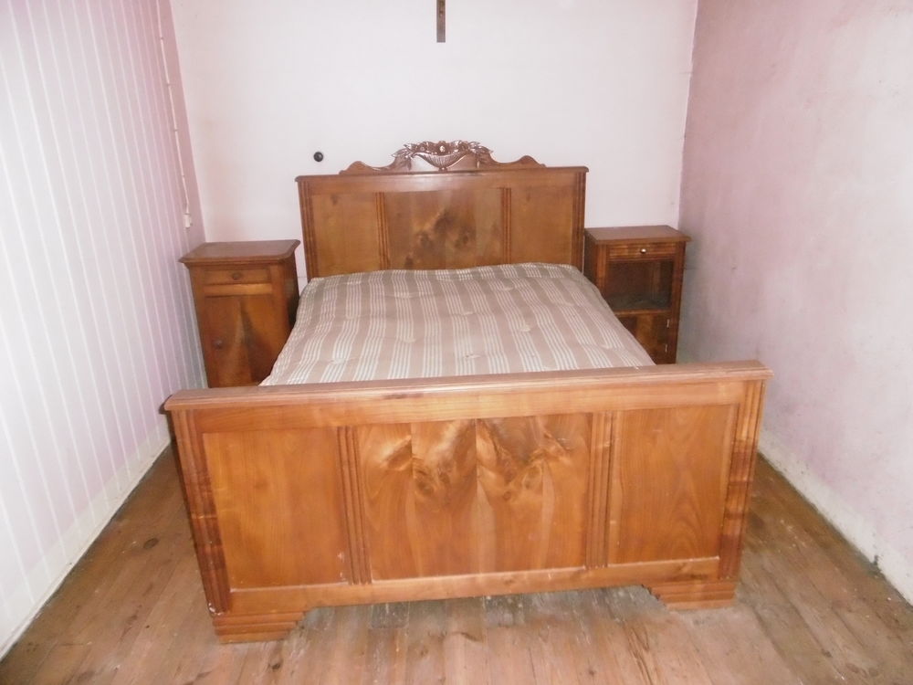 meubles anciens,Louis Philippe et ch&egrave;ne sculpt&eacute; 1950 et + Meubles