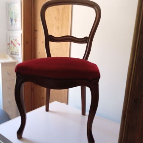 chaise en. velours rouge 120 Dville-Ls-Rouen (76)