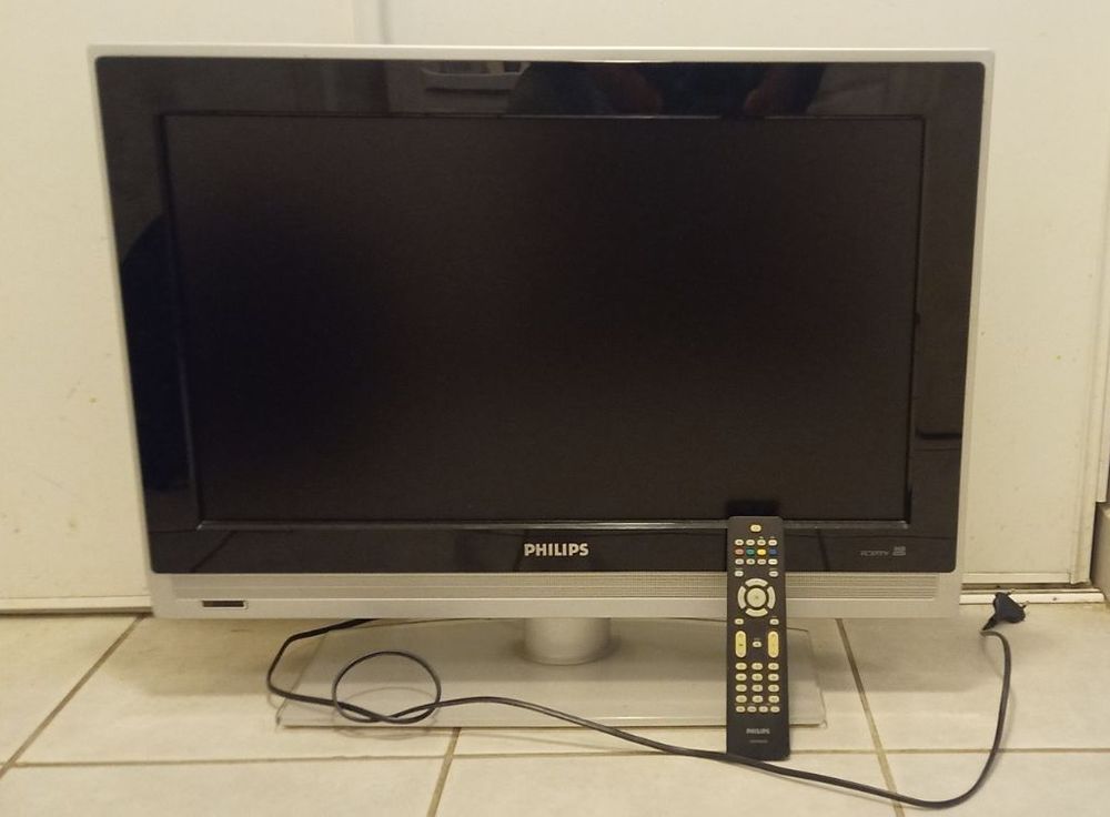 TV PHILIPS flat TV HD 65cm Photos/Video/TV