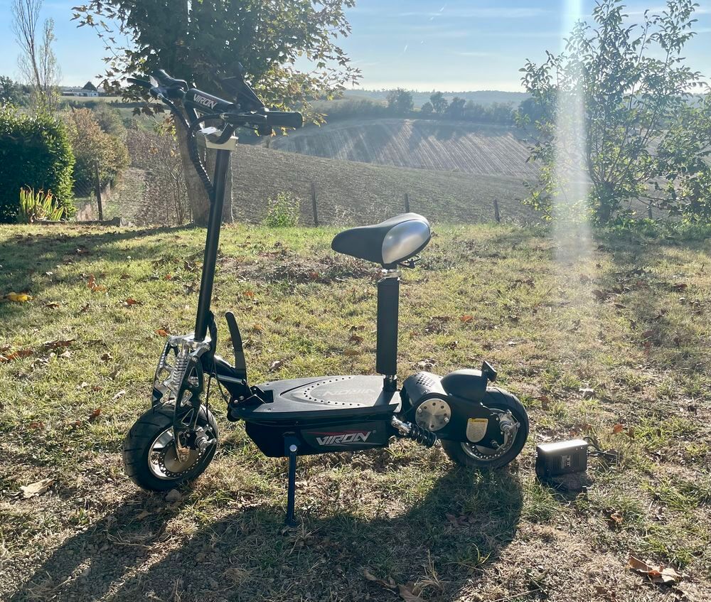 Trottinette &eacute;lectrique Viron neuve jamais servi Sports