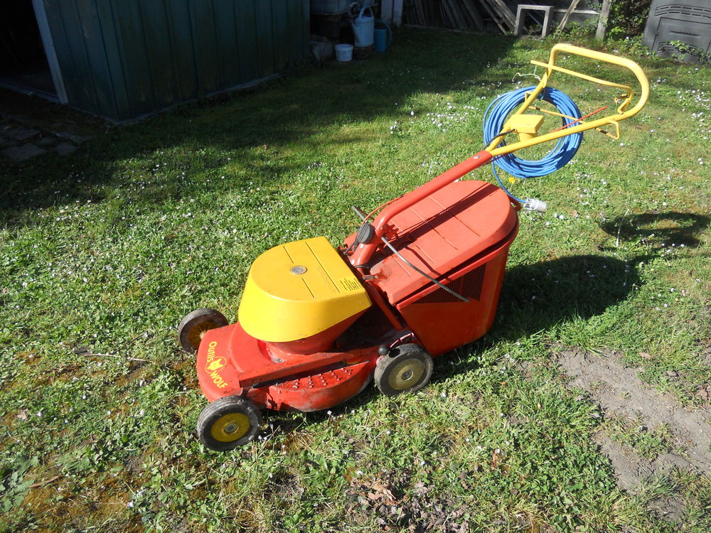 Tondeuse &agrave; gazon &eacute;lectrique WOLF 
Jardin