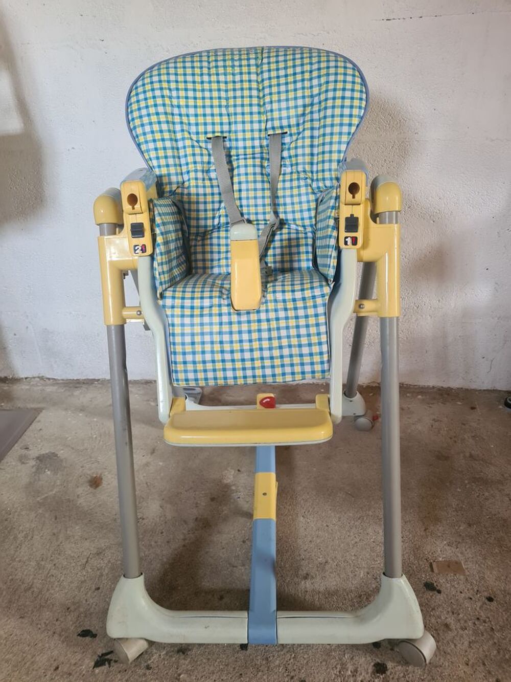 Chaise haute Puériculture