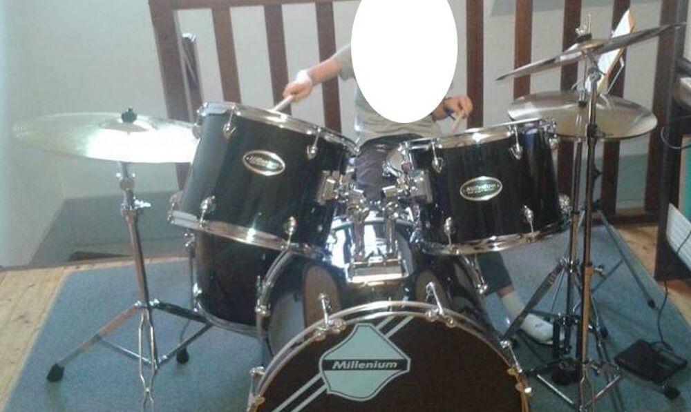 Batterie MILLENIUM MX222BX + Ride PAISTE 20'' Instruments de musique