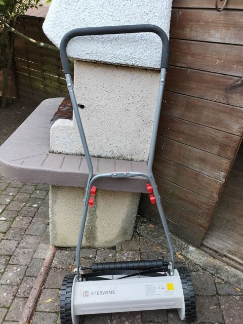 Tondeuse gazon a main 50 Breuillet (91)