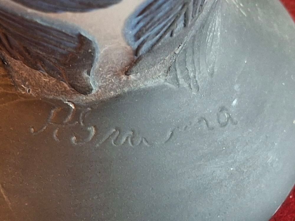 Vase en verre multicouches d&eacute;gag&eacute; &agrave; l'acide, sign&eacute;, h 25 cm Décoration