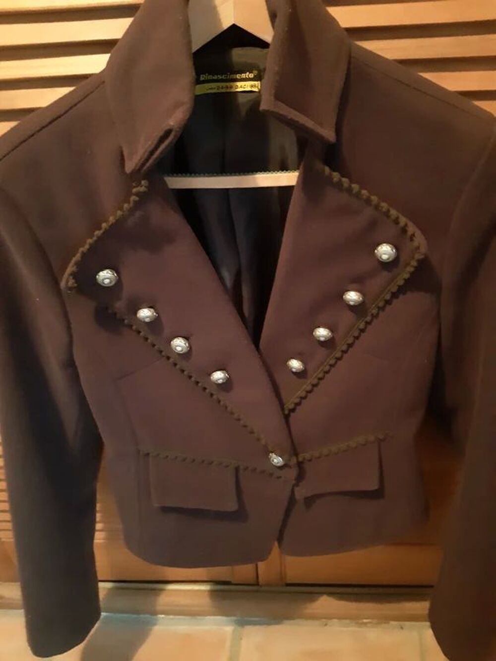 Jolie veste Rinascimento Made in Italy Vêtements