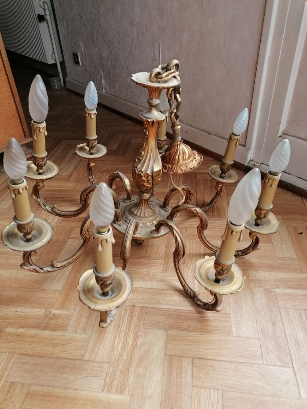 LUSTRE ET APPLIQUES EN BRONZE 
Décoration