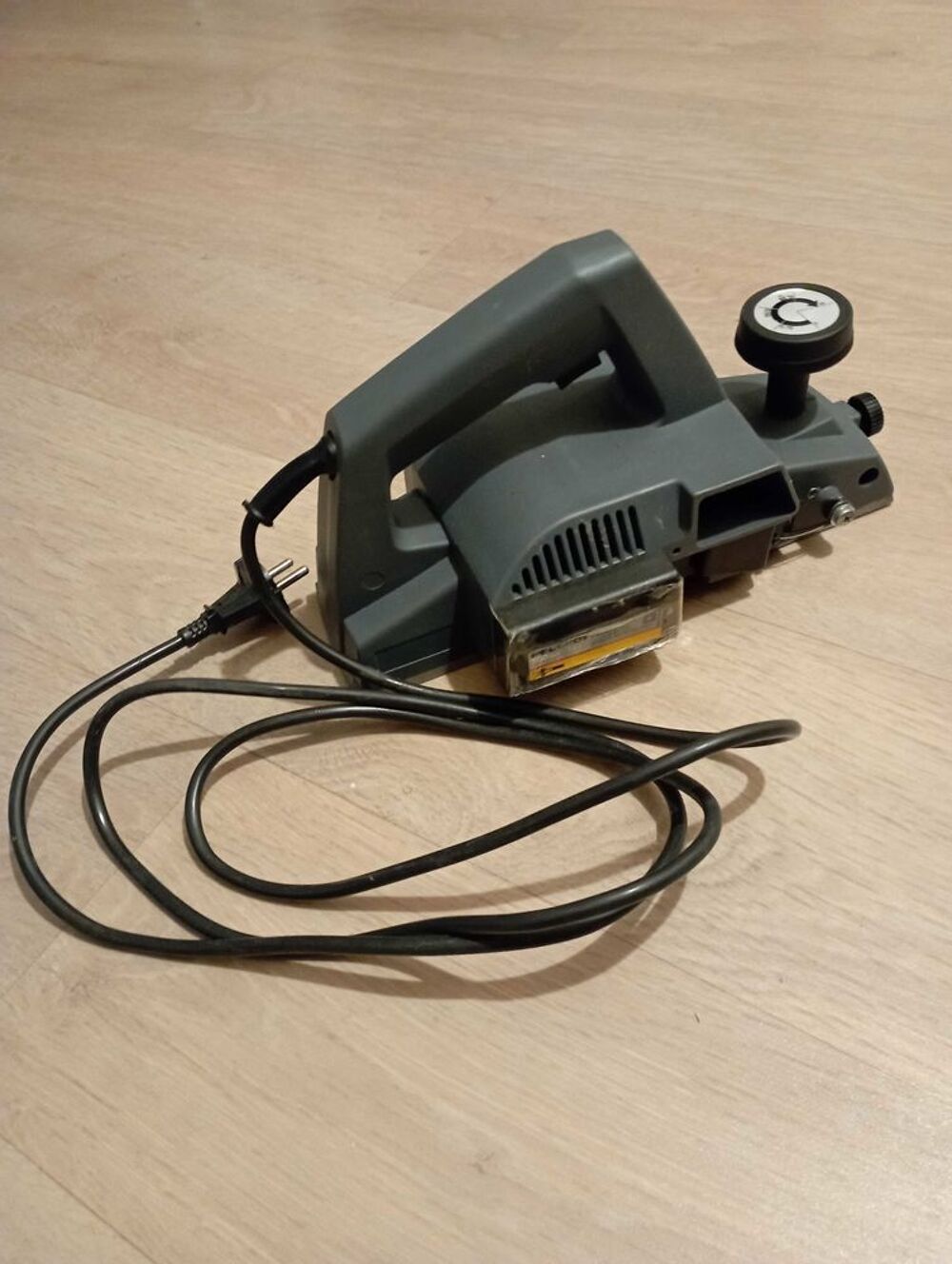 &agrave; vendre raboteuse &eacute;lectrique Bricolage