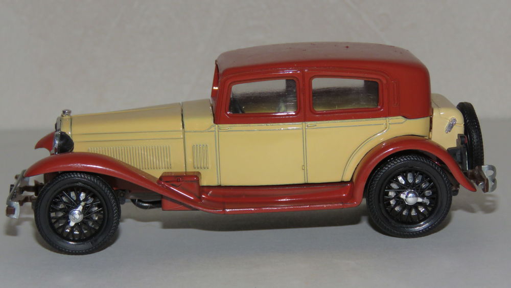 Voiture miniature Alfa Romeo 6C 1750 