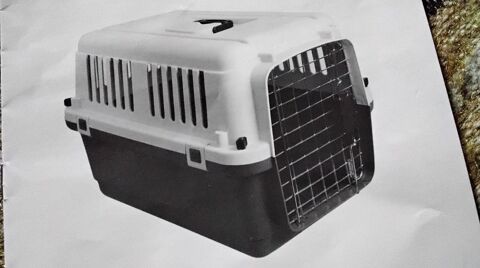  Cage de voyage marque Flamingo  mod&egrave;le Nomad
150 73000 Chambéry
