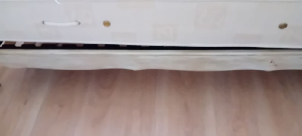 Lit 1 place et son chevet Meubles