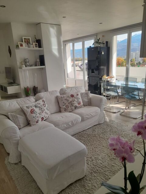   Lumineux appartement en 8eme et derni�re �tage Appartement - 4 pi�ce(s) - 67 m�