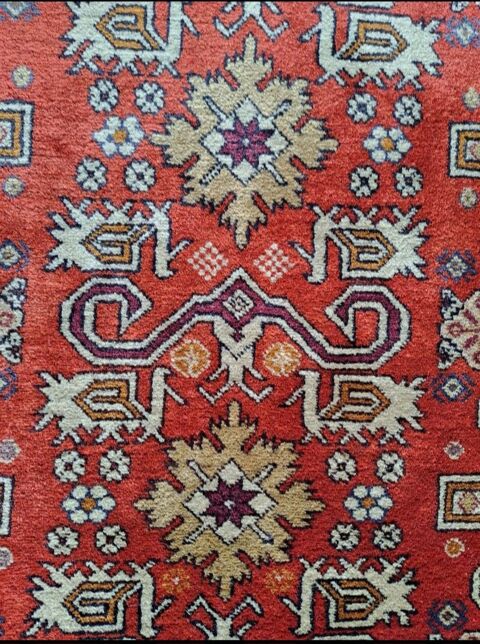 Tapis Caucase Est fait main en laine (Rare) 341 Lille (59)