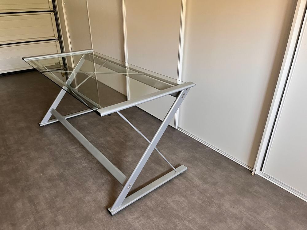 Bureau en verre et aluminium Meubles