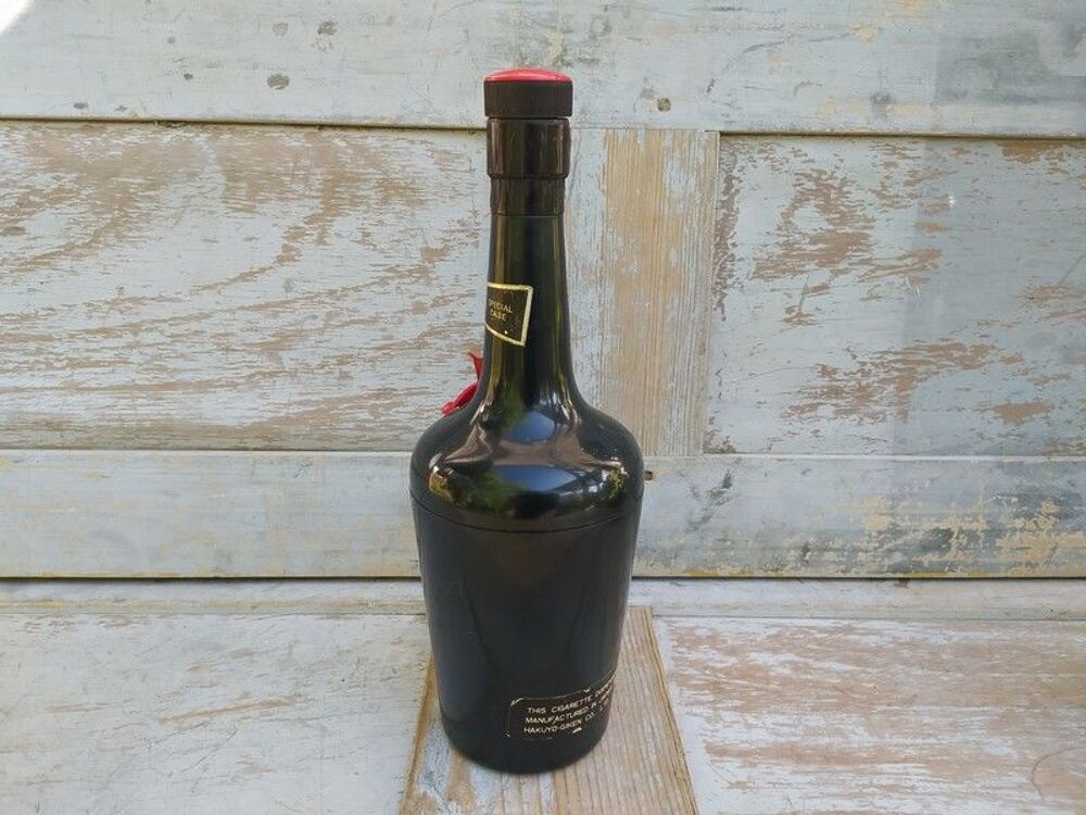 Bouteille VAT 69 Whisky Distributeur de Cigarettes Vintage
