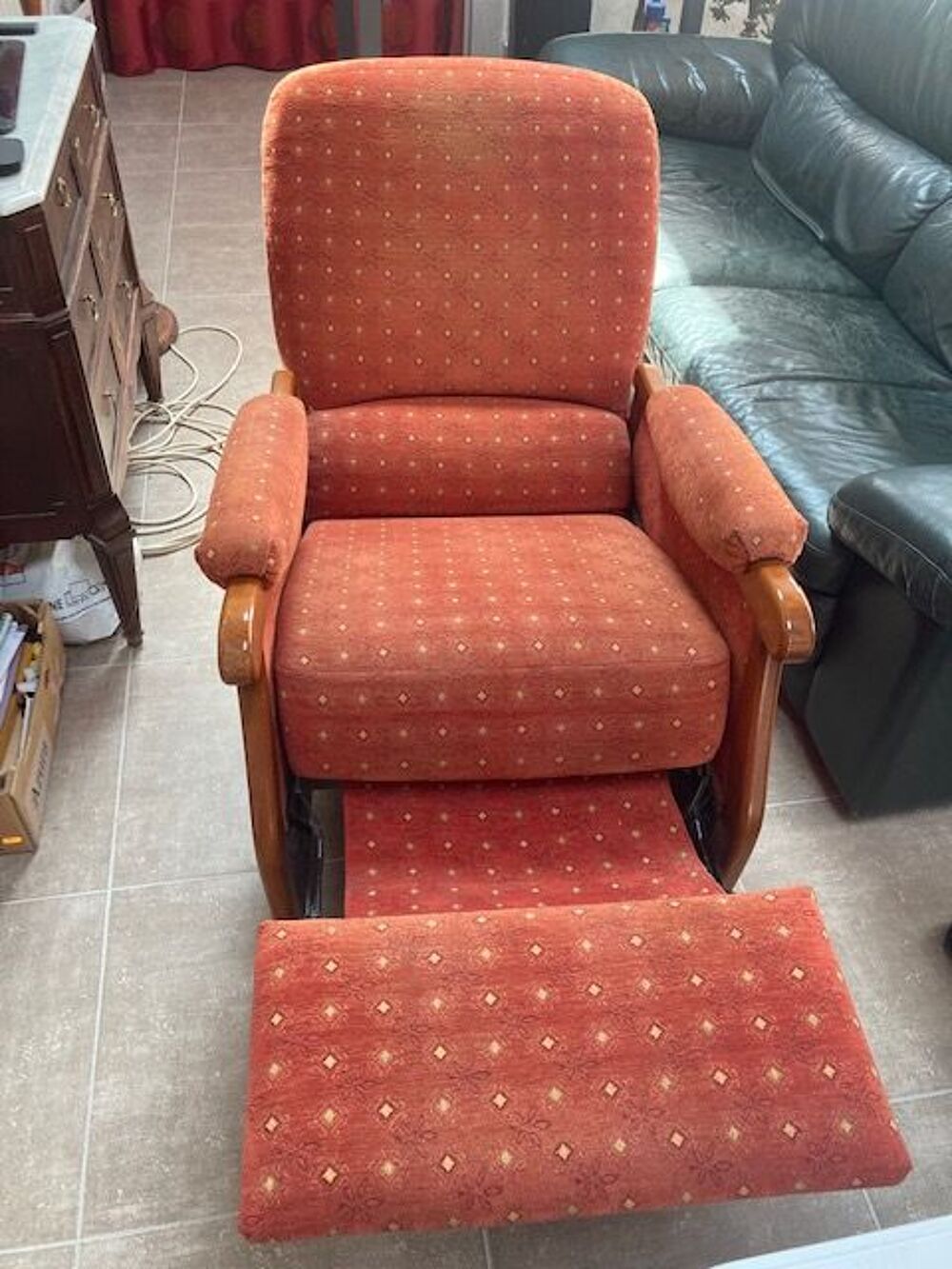 Deux fauteuils relax manuel rouge Meubles
