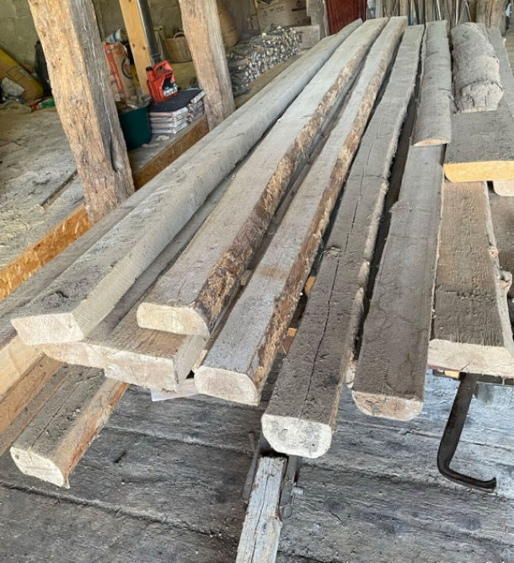 Perches en sapin et Madriers en ch&ecirc;ne. Bricolage