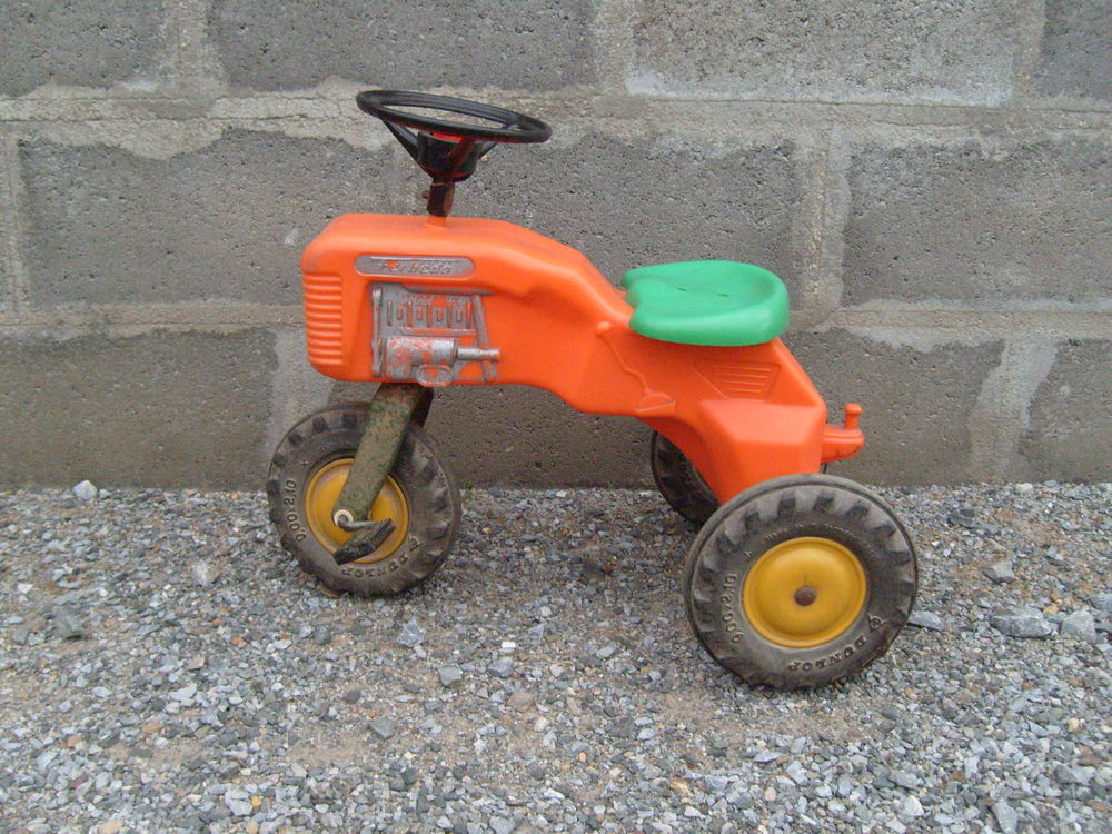 Tracteur enfant ancien Jeux / jouets