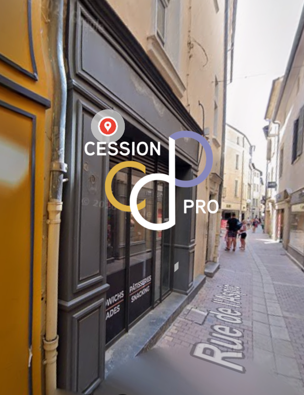   A LOUER, LOCAL COMMERCIAL RUE DE L'ASPIC A NIMES, EMPLACEMENT PREMIUM ! 