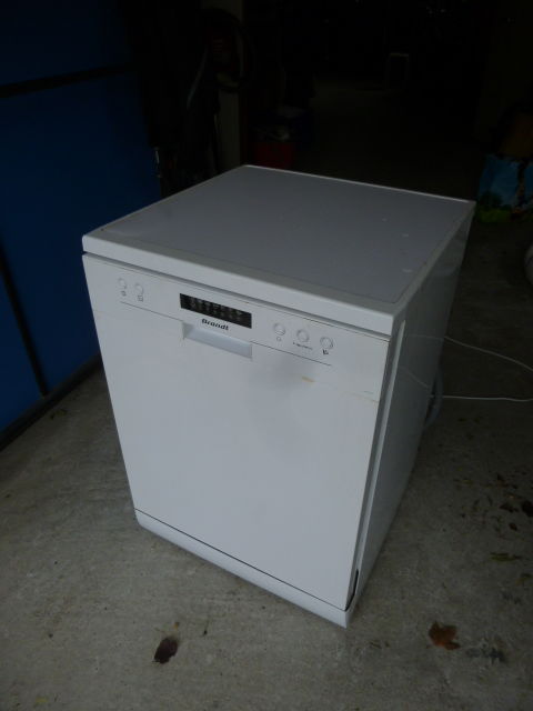 Lave-vaisselle BRANDT DFH13117W 200 Saussan (34)