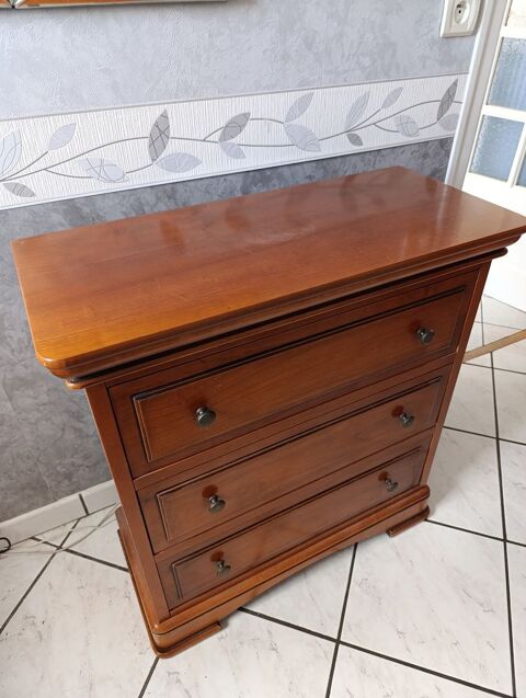 Petite commode 3 tiroirs merisier massif 60 Barjouville (28)