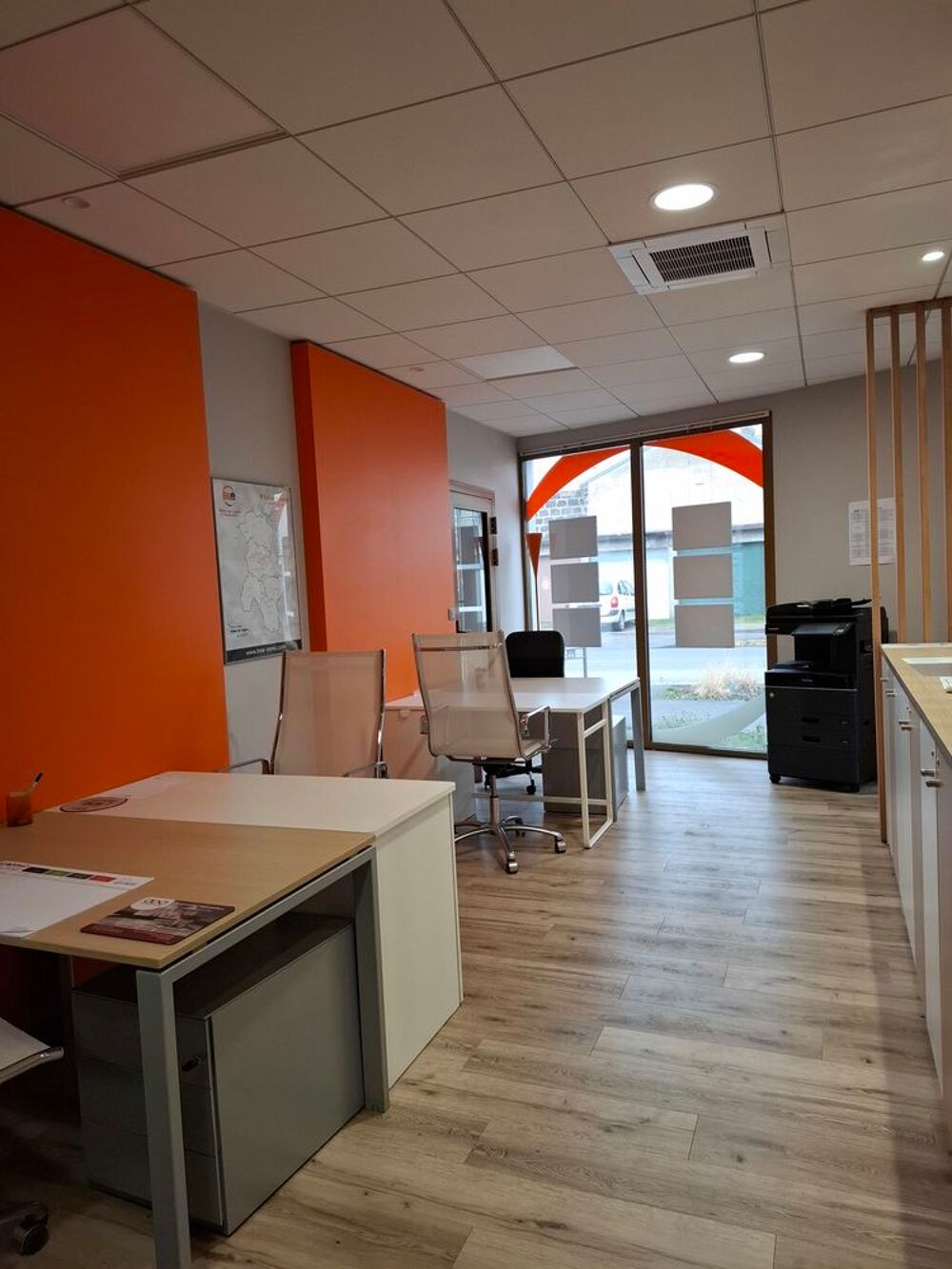 Location Autre : local commercial ou professionnel à Clermont-Fd Clermont-ferrand