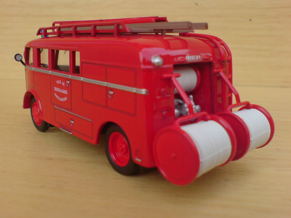 Camion Pompiers Berliet gla 19c fpm 1950 1/57
