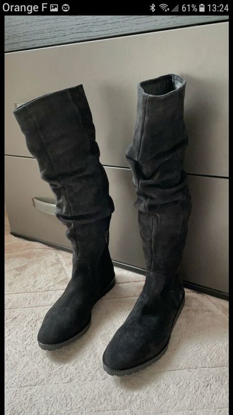 Bottes en daim noires 40 Janville (60)