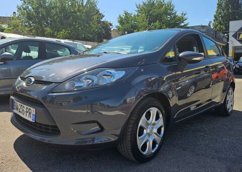 Ford fiesta 5 portes 1.25 i faible km