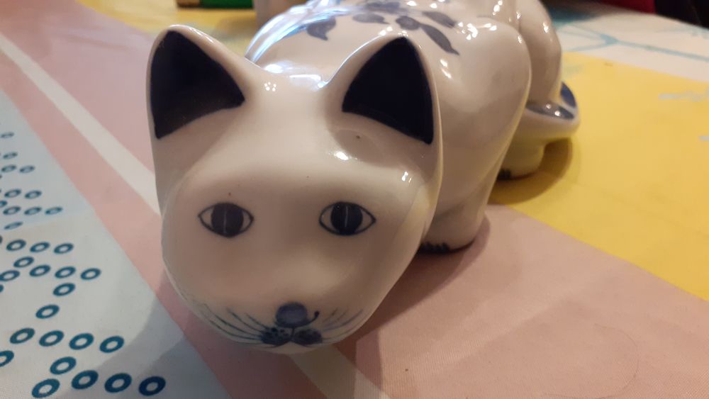 Beau chat porcelaine Dcoration