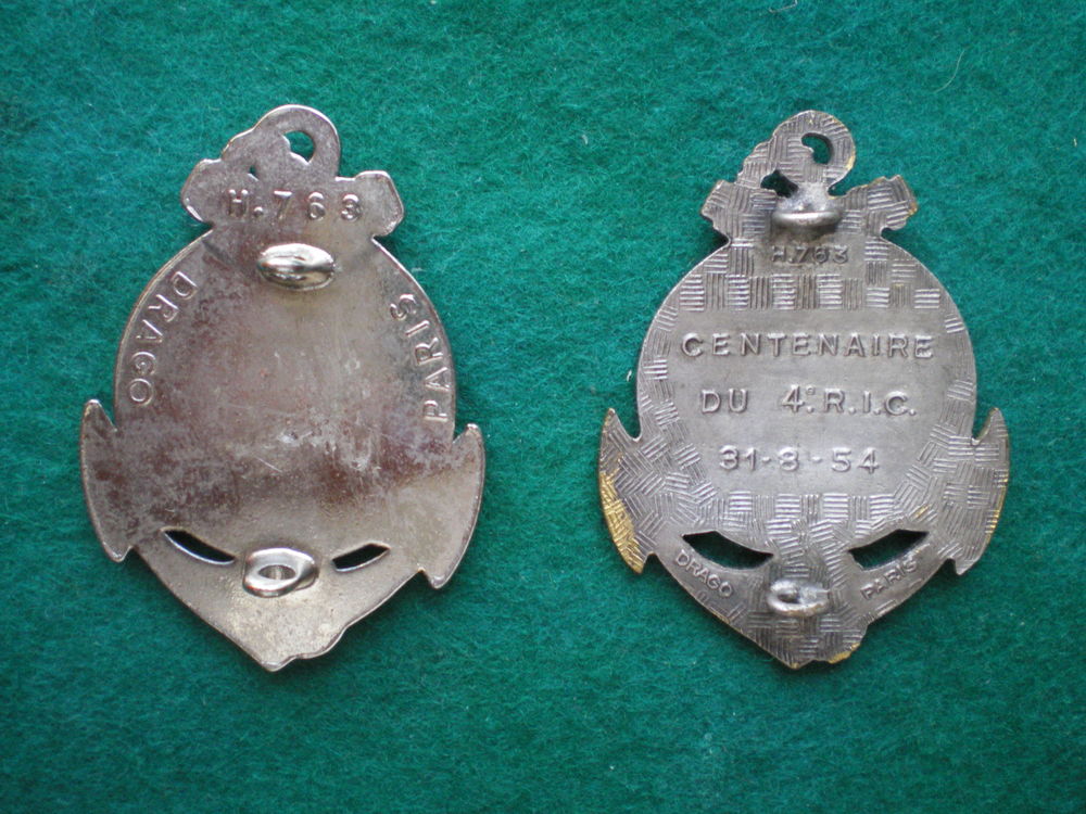 Insignes coloniaux - 4&deg;RIMa et 4&deg; R.I.C. 