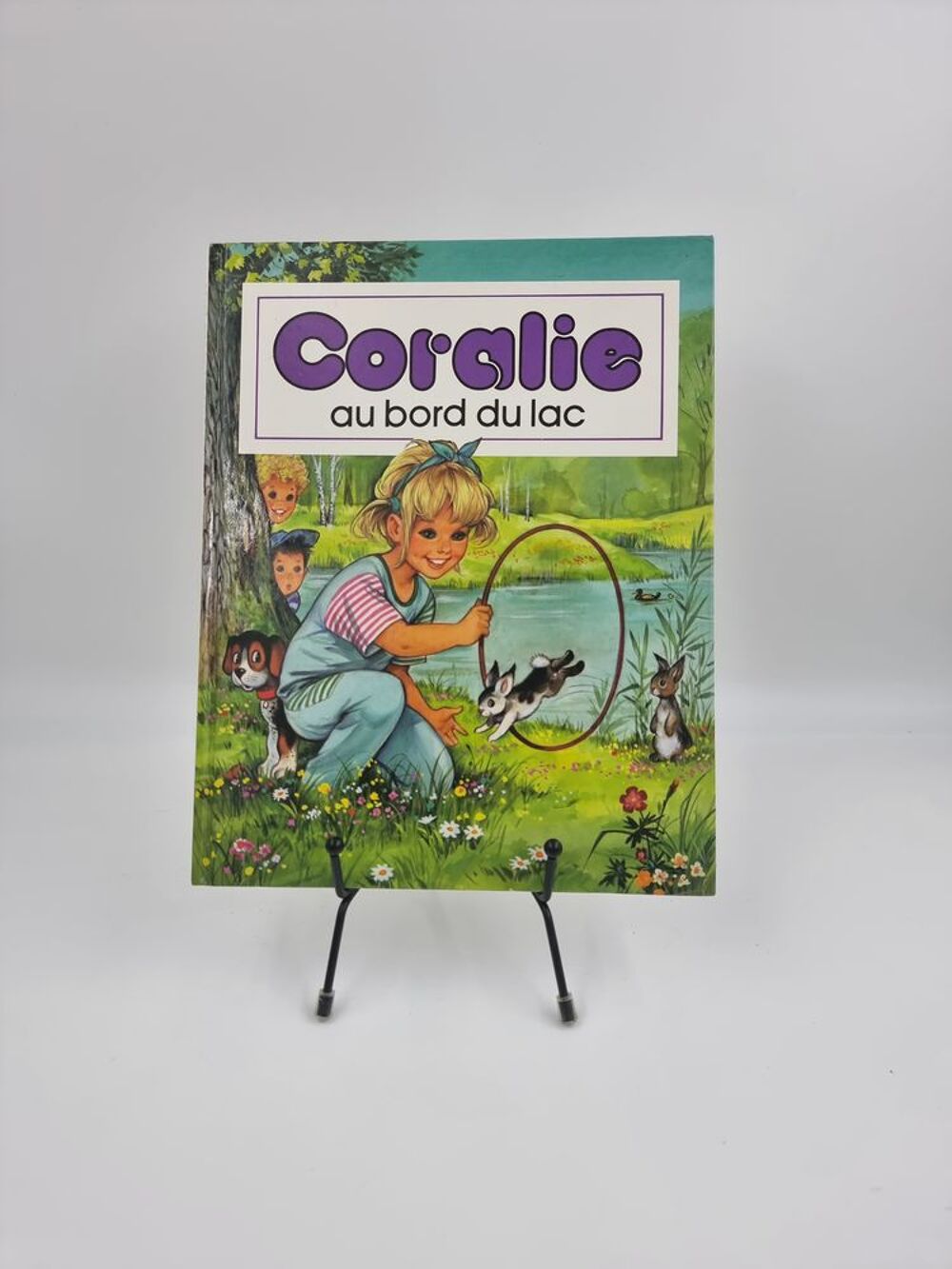 Livre enfant Coralie au Bord du Lac Livres et BD