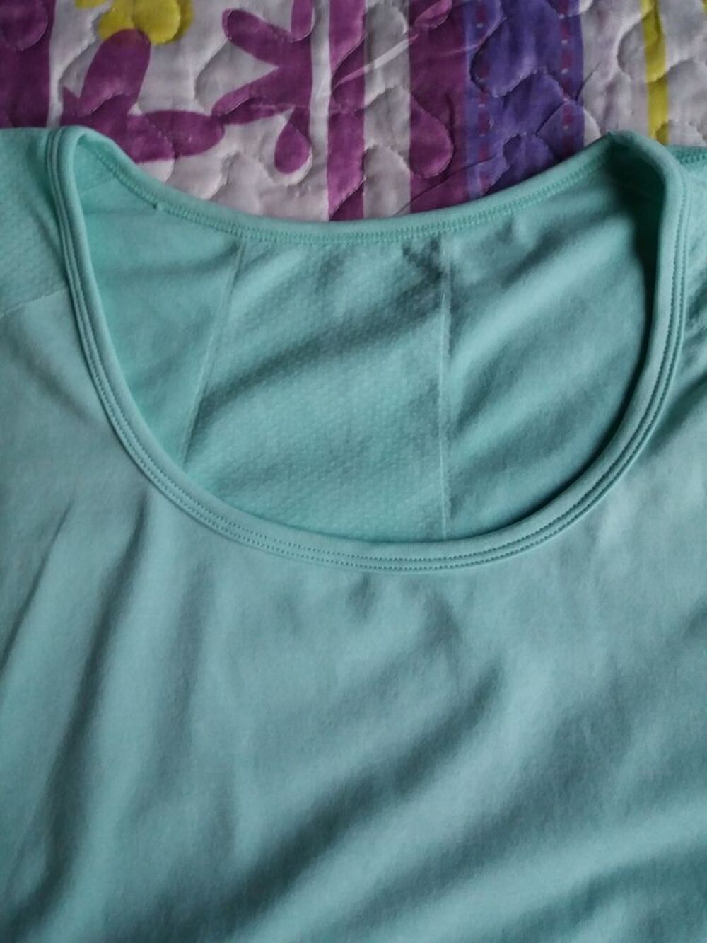 Tee-shirt vert sport Vêtements