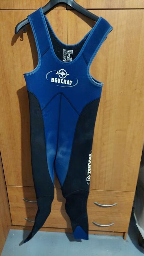 Combinaison plong�e Beuchat avec palmes Mares 90 Cholet (49)