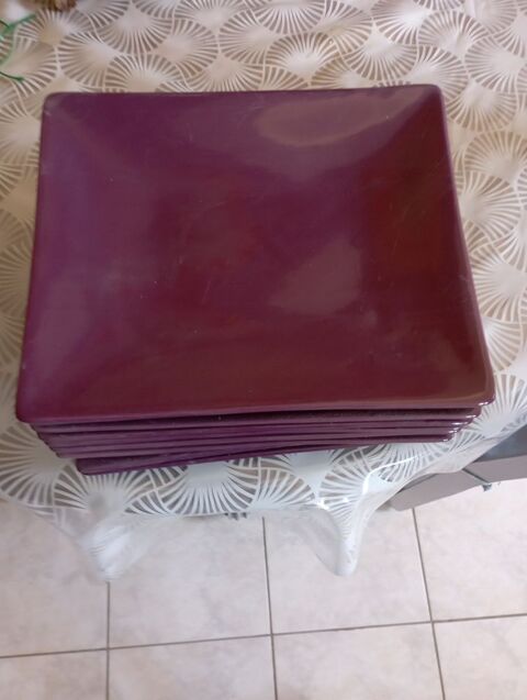 9 assiettes neuves 10 Le Po�t (05)
