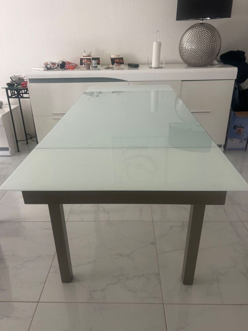 Table salle &agrave; manger en verre Meubles