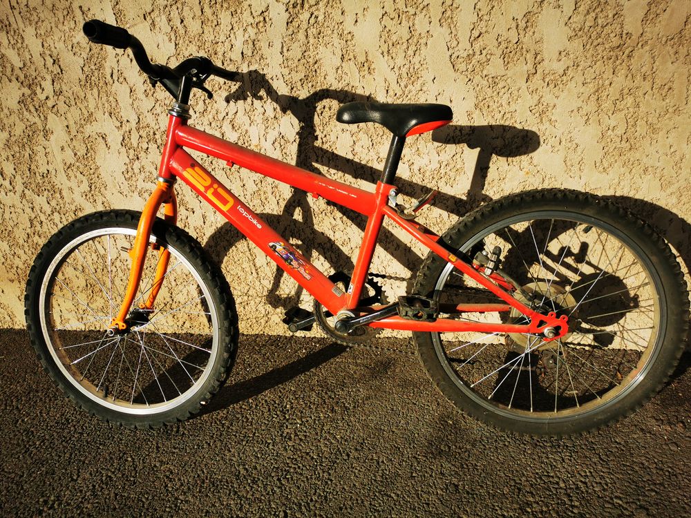 V&eacute;lo enfant &agrave; r&eacute;parer 20 euros Vlos